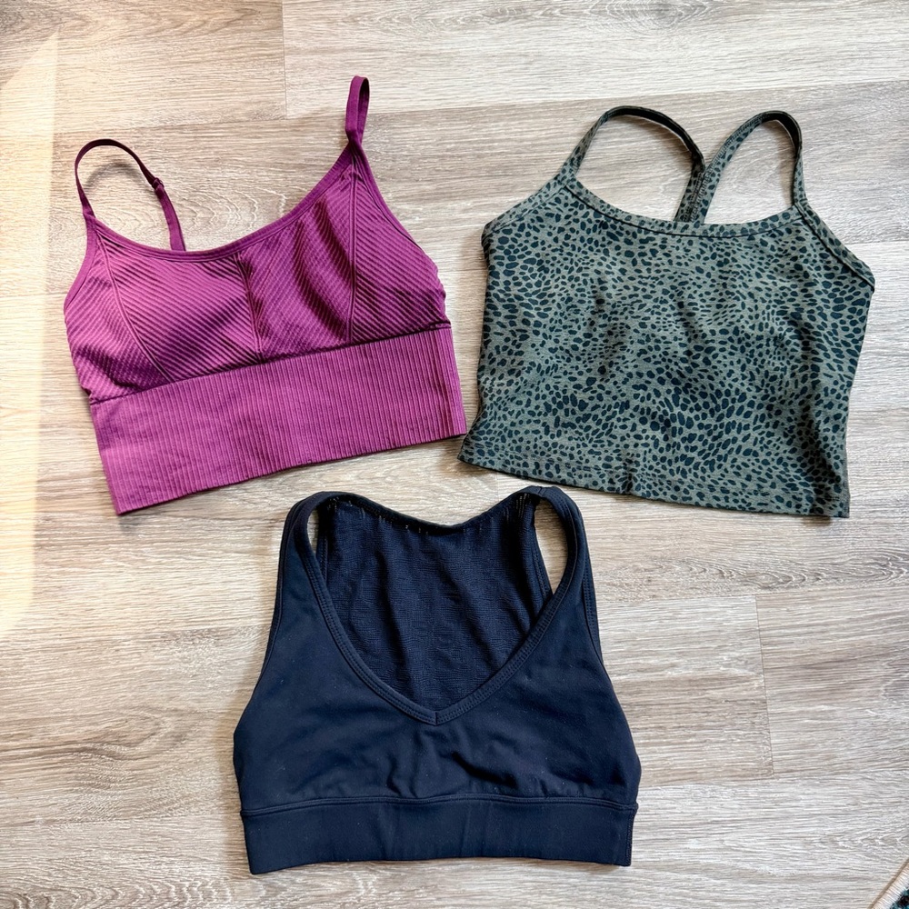 3 x Beyond Yoga & VS Pink Sports Bra - Small